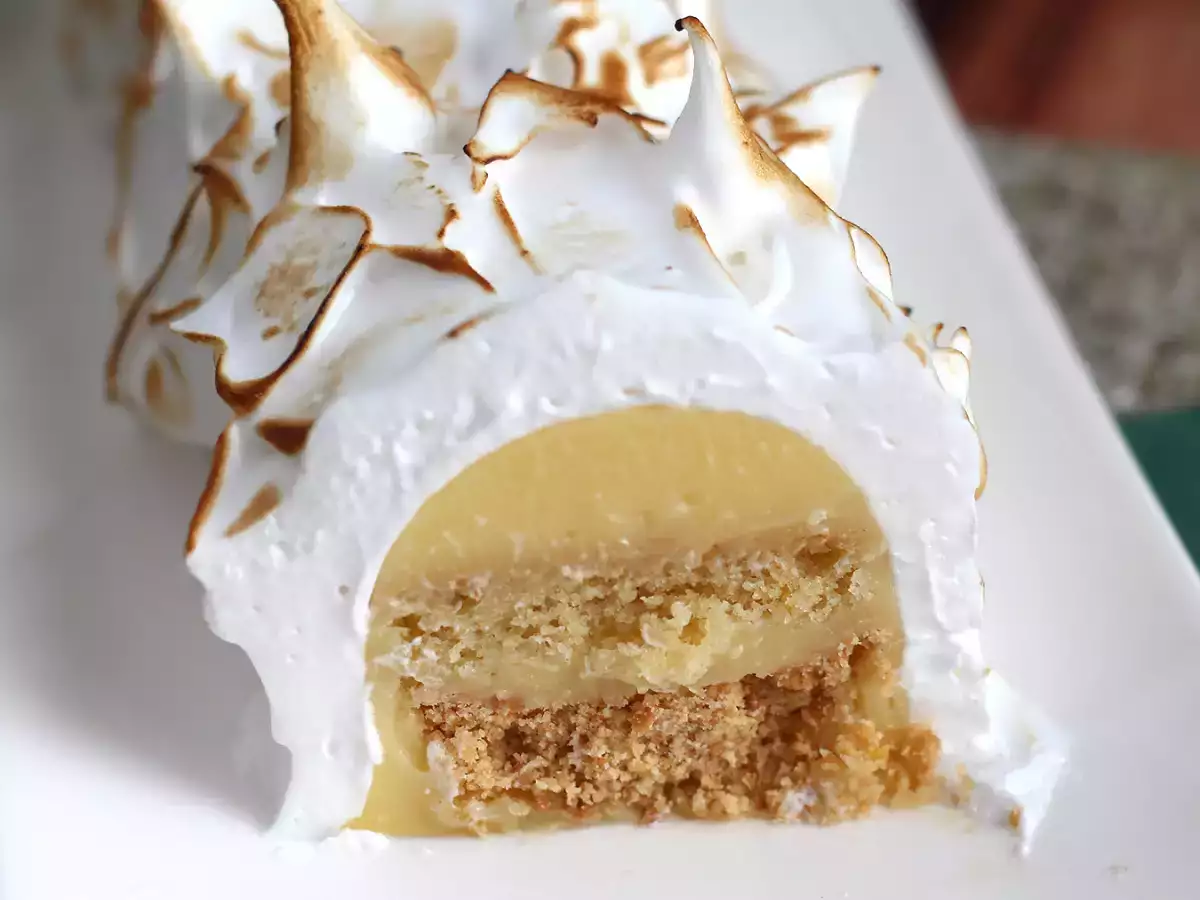 Limonlu beze turtası kütüğü - fotoğraf 4