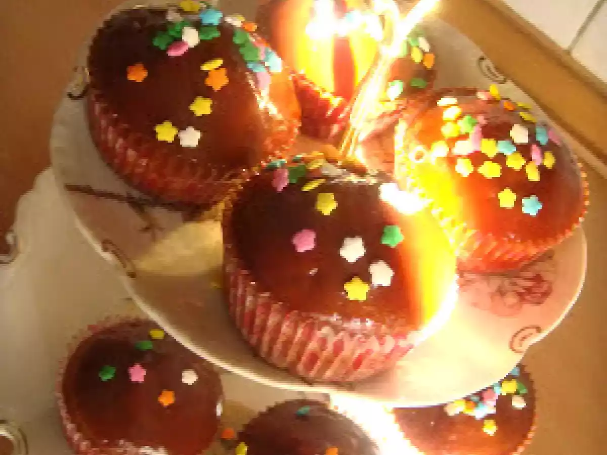Limonlu Karamel Soslu Cupcake