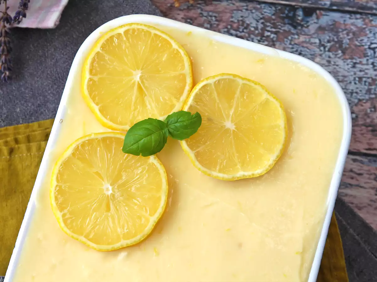 Limonlu tiramisu, keskin bir dokunuşa sahip bir klasik - fotoğraf 6