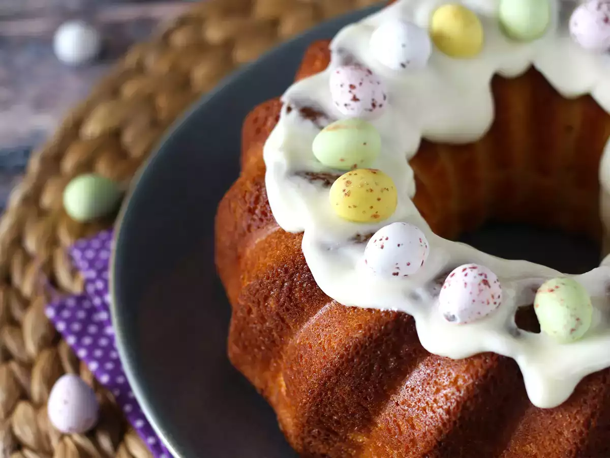 Limonlu ve beyaz çikolatalı Paskalya Bundt keki - fotoğraf 2