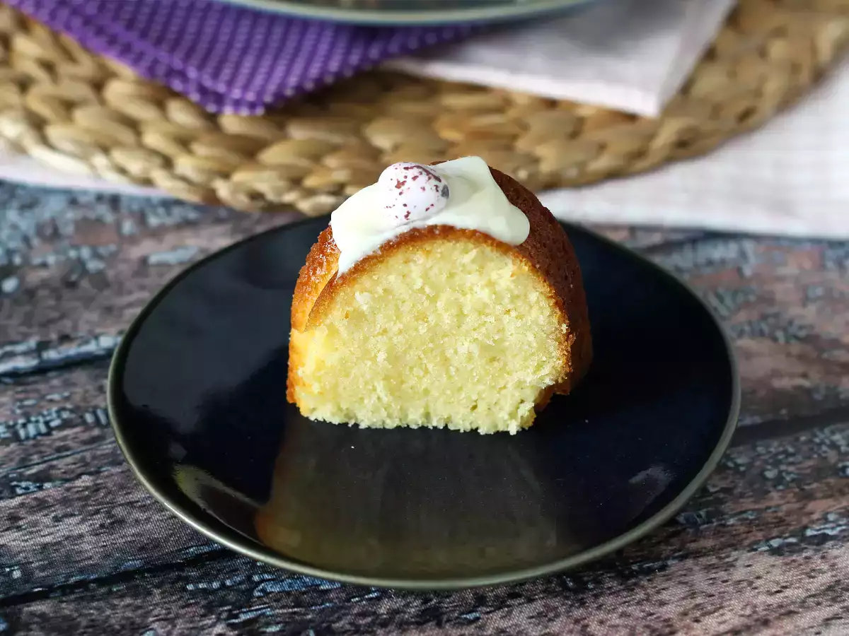 Limonlu ve beyaz çikolatalı Paskalya Bundt keki - fotoğraf 7