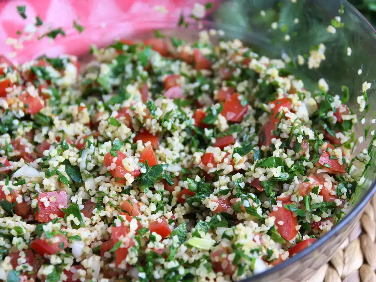 Lübnan Usulü Tabule Salatası: Mis Kokulu ve Ferahlatıcı - fotoğraf 2