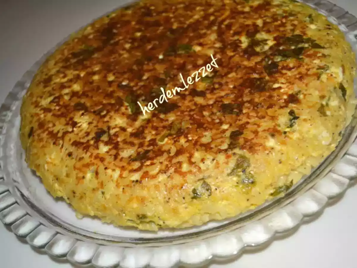 MAKARNA OMLETİ