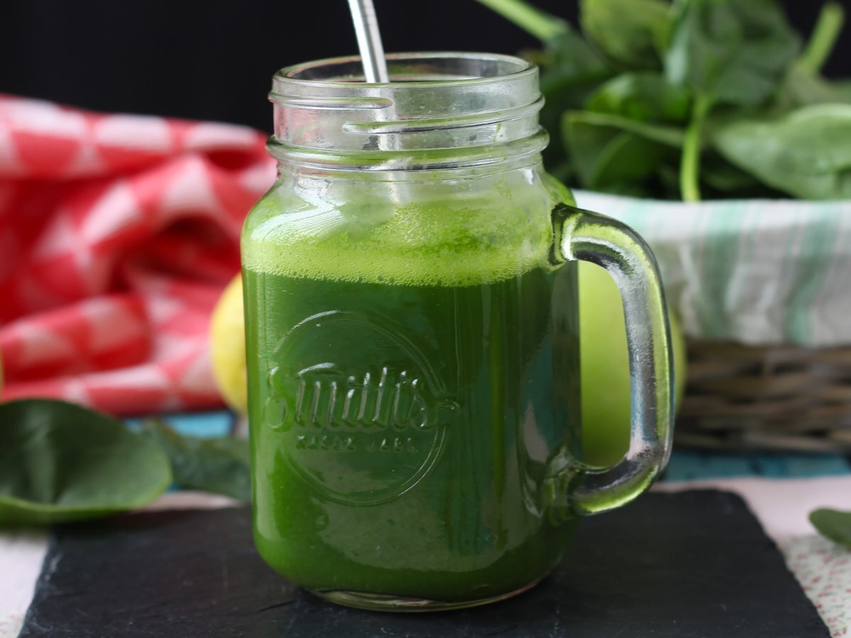 Maksimum vitamin için ekstraktörsüz detoks yeşil suyu! - fotoğraf 2