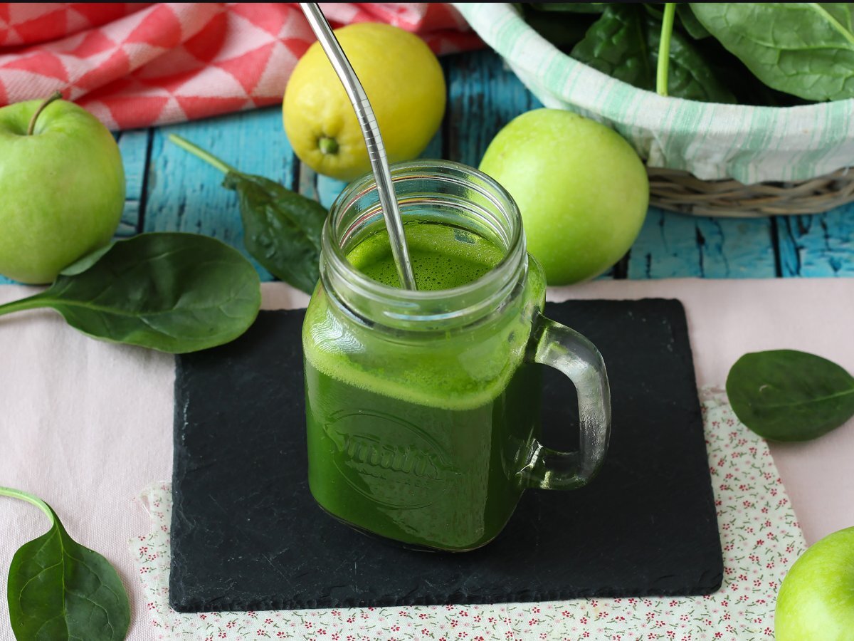 Maksimum vitamin için ekstraktörsüz detoks yeşil suyu! - fotoğraf 4
