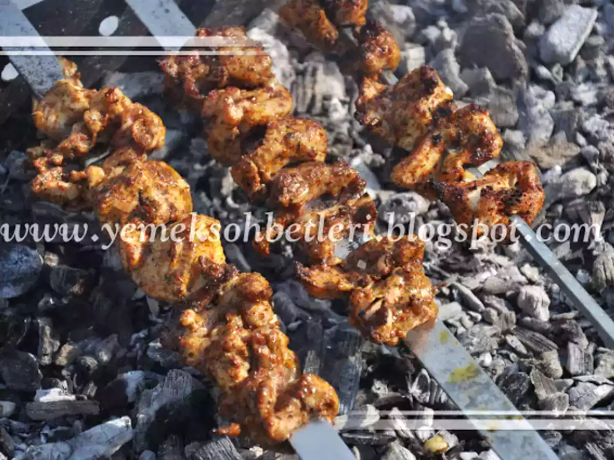Mangalda kuşbaşı tavuk kebabı... - fotoğraf 2