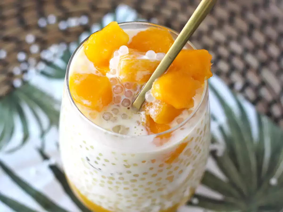 Mango sago, basitliği ile fetheden tapyoka ve mangolu Asya tatlısı. - fotoğraf 2