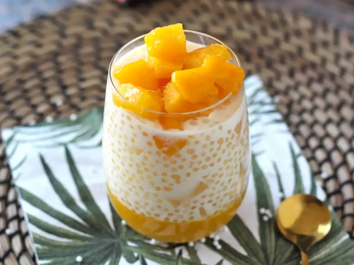 Mango sago, basitliği ile fetheden tapyoka ve mangolu Asya tatlısı. - fotoğraf 4