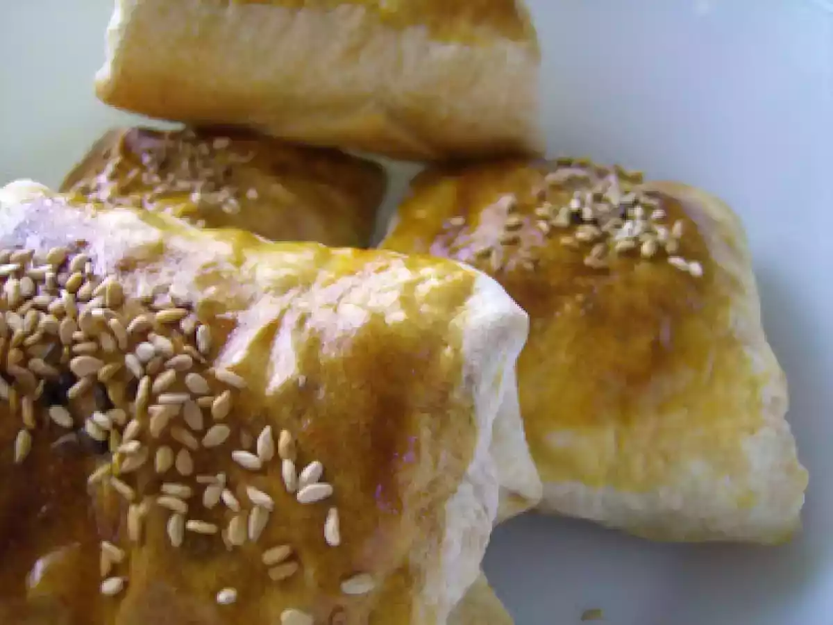 MANTARLI BÖREK