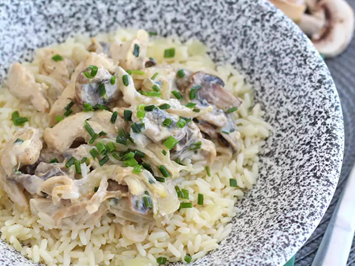 Mantarlı kremalı tavuk - fotoğraf 2