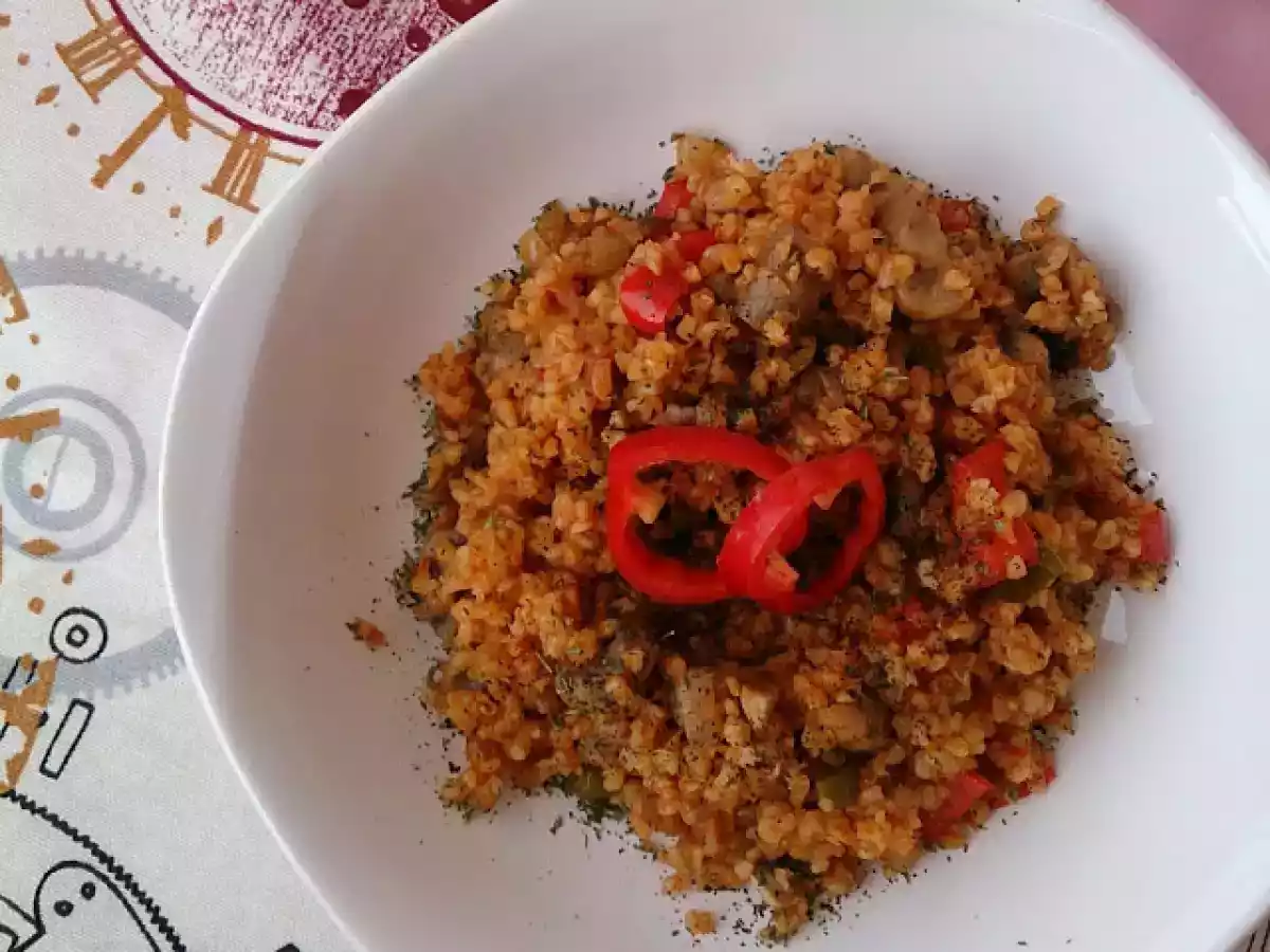 MANTARLI SEBZELİ BULGUR PİLAVI