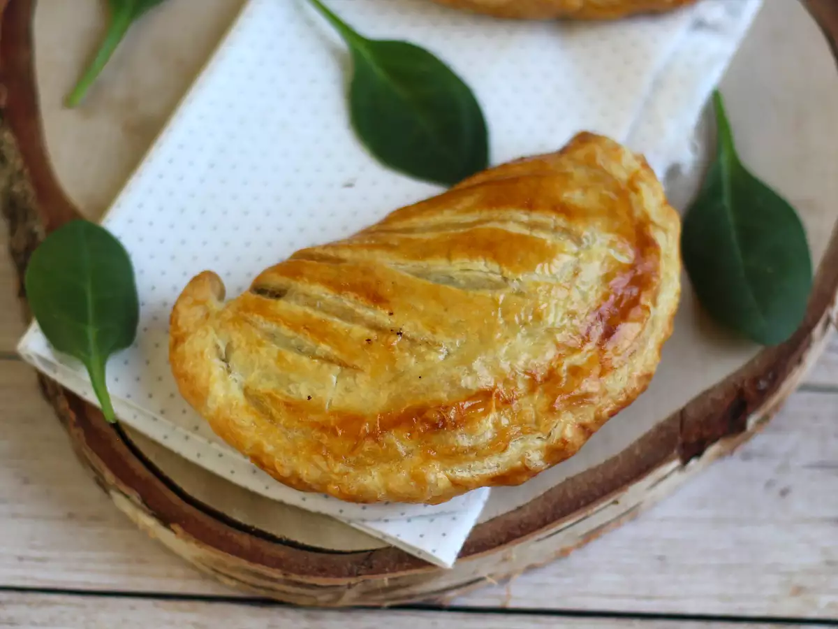 Mantarlı ve Ispanaklı Milföy Börekleri - fotoğraf 2