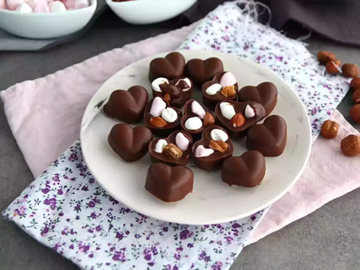 Marshmallow ve fındıklı çikolatalar
