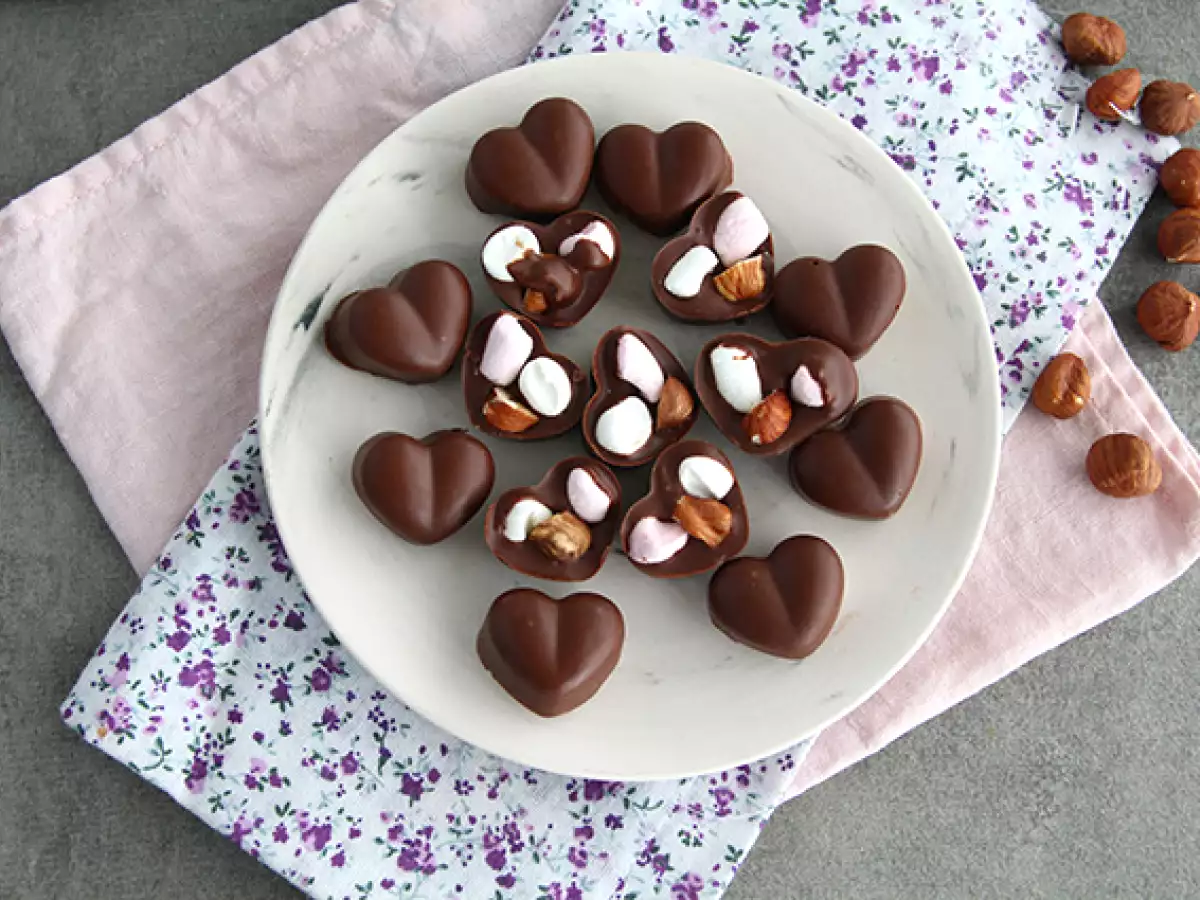 Marshmallowlu ve Fındıklı Çikolata Tarifi - fotoğraf 3