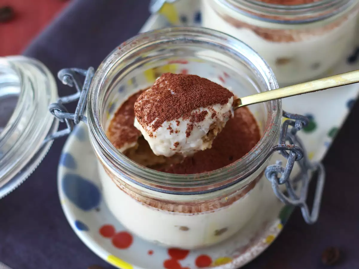 Mascarpone ve yumurta kullanmadan ipeksi tofu ile tiramisu - fotoğraf 4