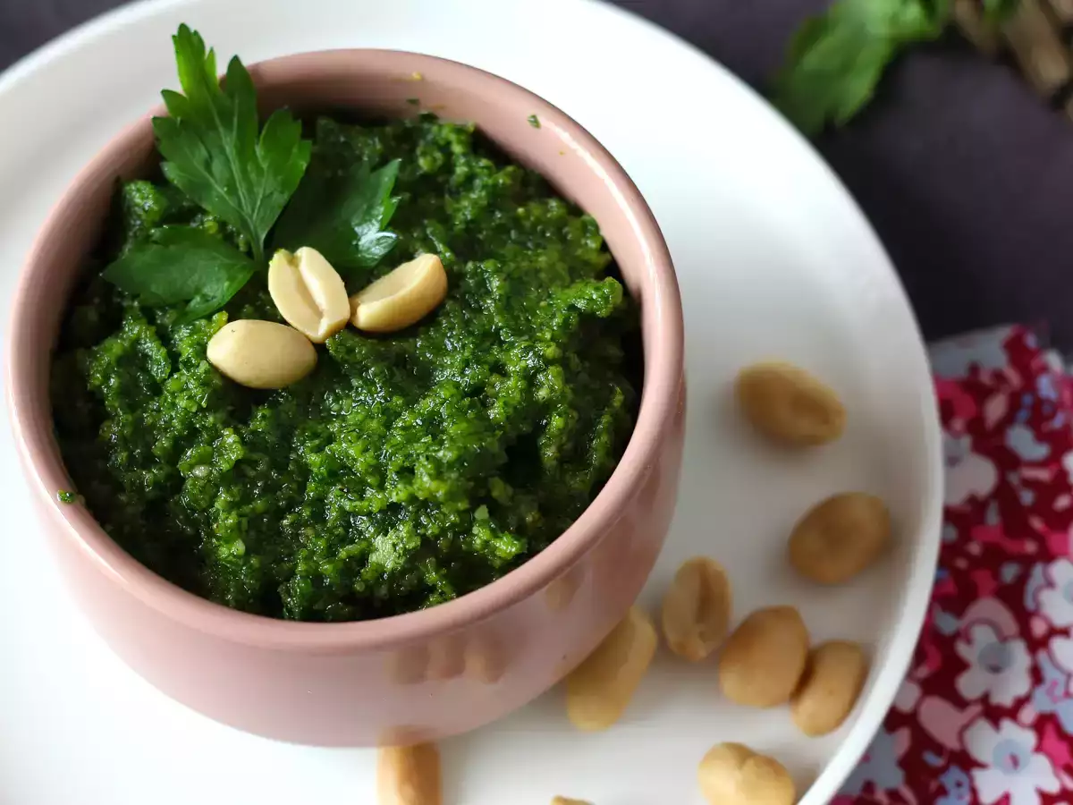 Maydanoz ve yer fıstıklı pesto, lezzet patlaması - fotoğraf 5