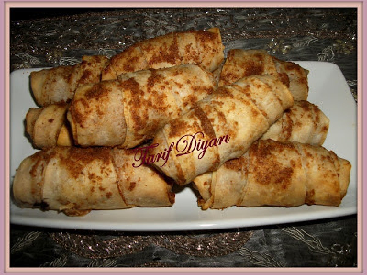 MERCİMEKLİ HAŞHAŞLI BÖREK