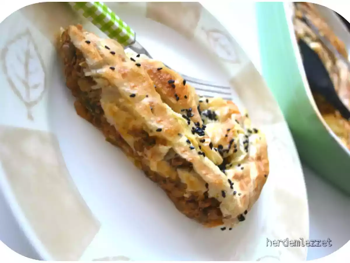 MERCİMEKLİ KIYMALI BÖREK - fotoğraf 2