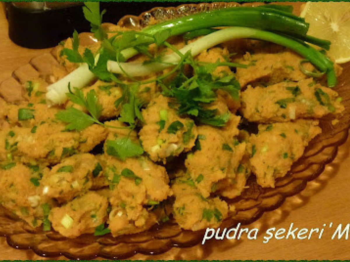 MERCİMEKLİ KÖFTE VAR