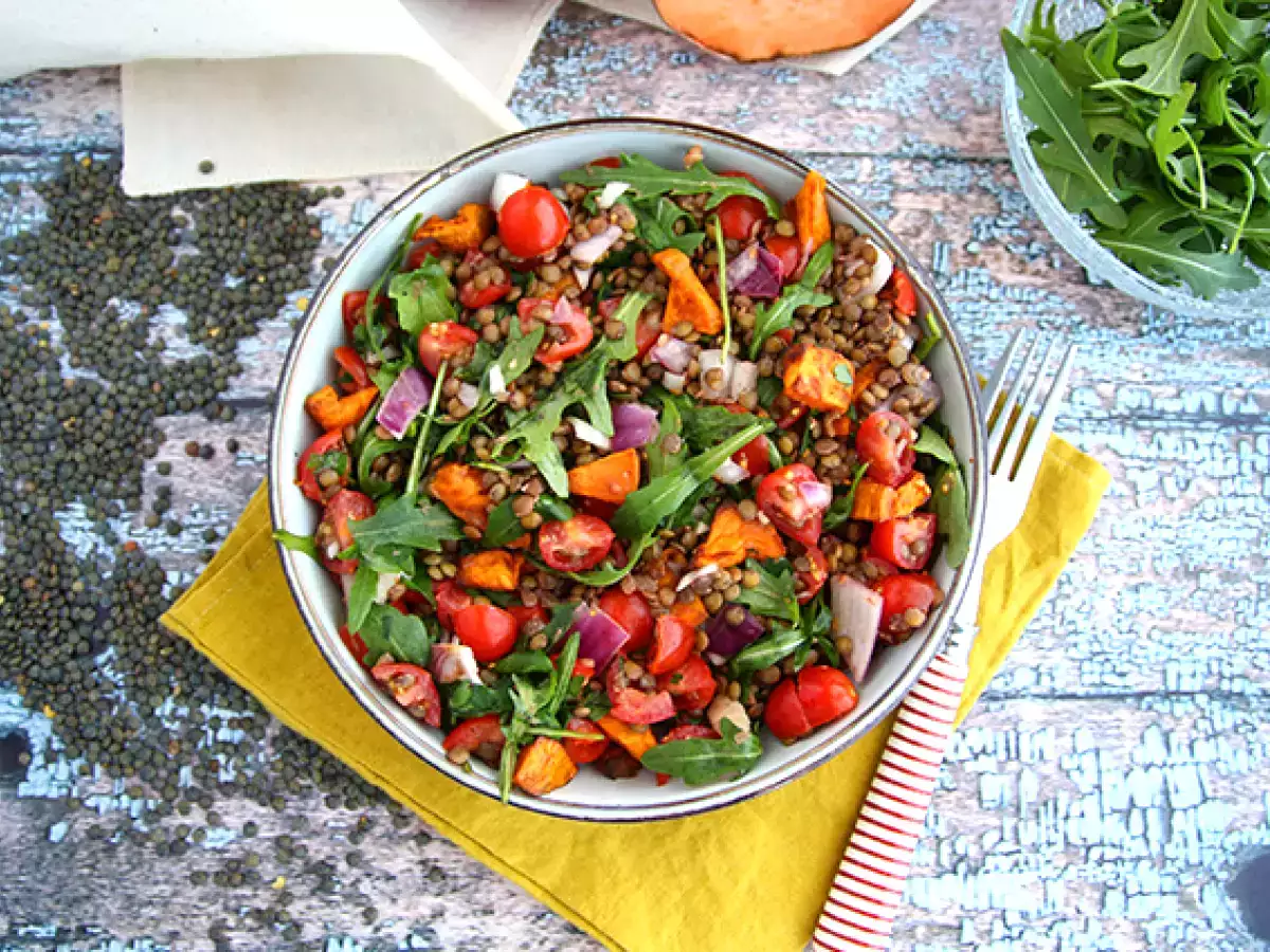 Mercimek ve tatlı patates salatası - fotoğraf 2