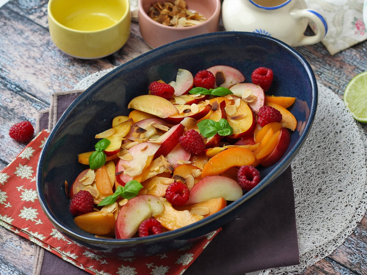 Meyve salatası: şeftali, kayısı, ahududu ve daha fazlası! - fotoğraf 5