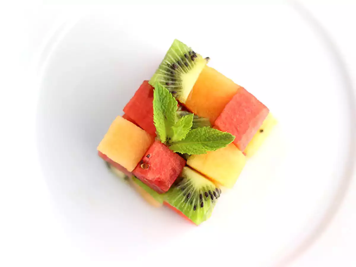 Meyveli Rubik Küpü, tasarımcı meyve salatası - fotoğraf 2