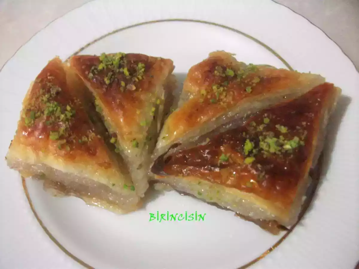 MİLFÖYDEN BAKLAVA