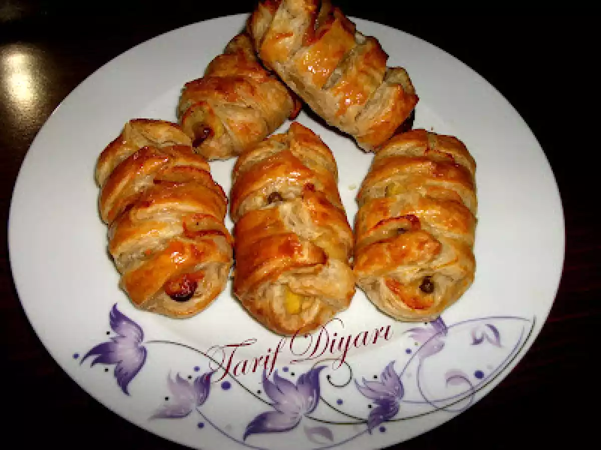 MİLFÖYLÜ SEBZELİ KUNDAK BÖREK