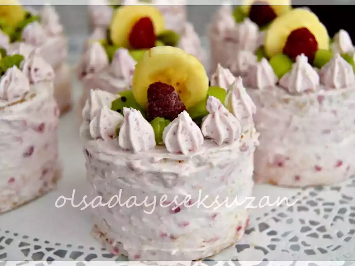MİNİ MEYVELİ PASTACIKLAR - fotoğraf 2
