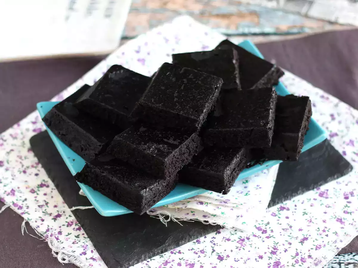 Mikrodalgada 6 dakikada hazır, sadece 3 malzemeli Oreo keki! - fotoğraf 2