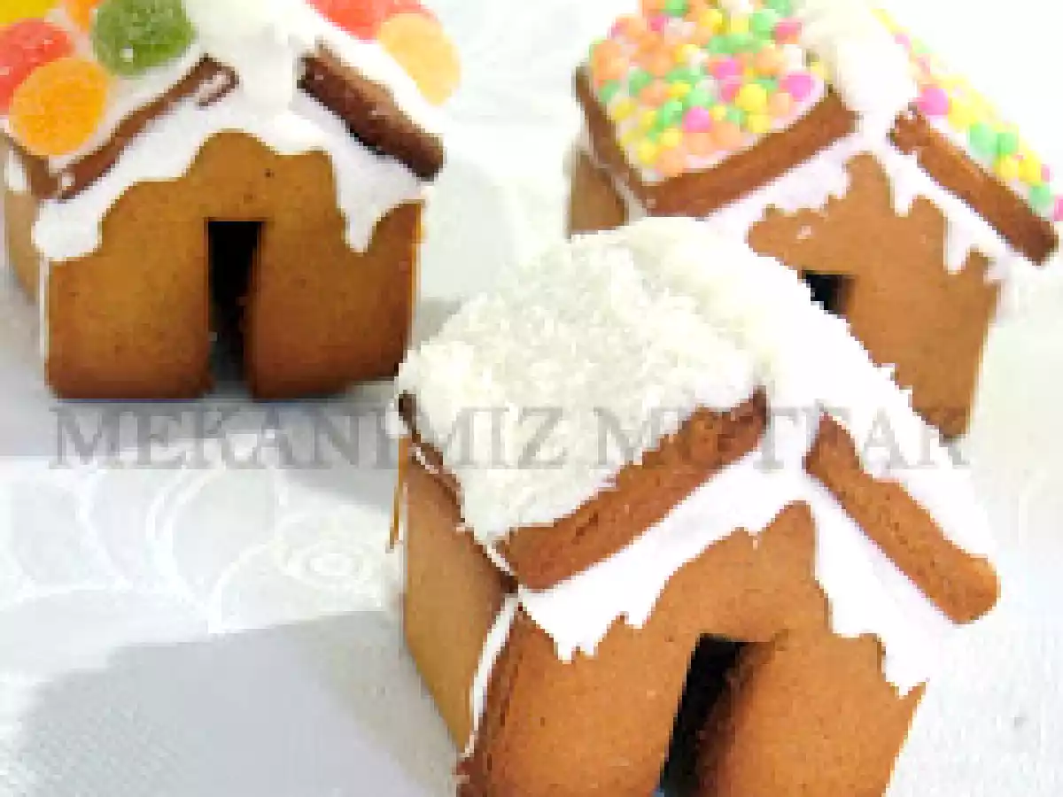 Mini Zencefilli Kurabiye Evi ( A Mini Gingerbread House ) - fotoğraf 3