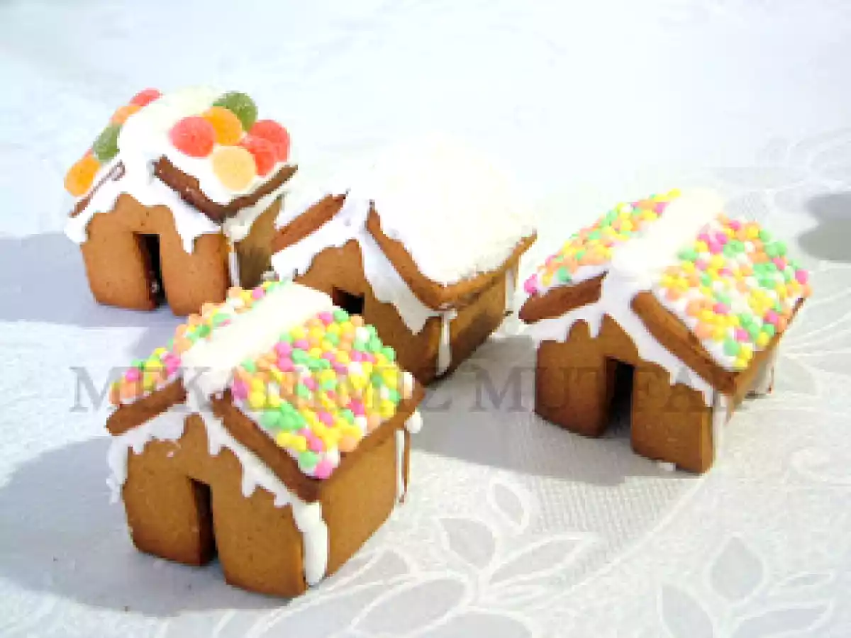 Mini Zencefilli Kurabiye Evi ( A Mini Gingerbread House ) - fotoğraf 4