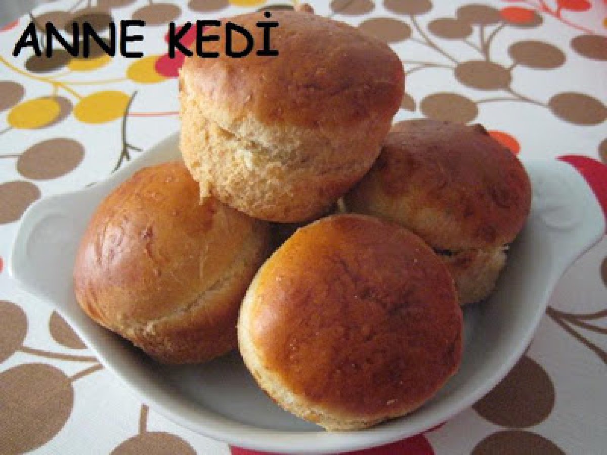 Minik Ekmekler / Brioche