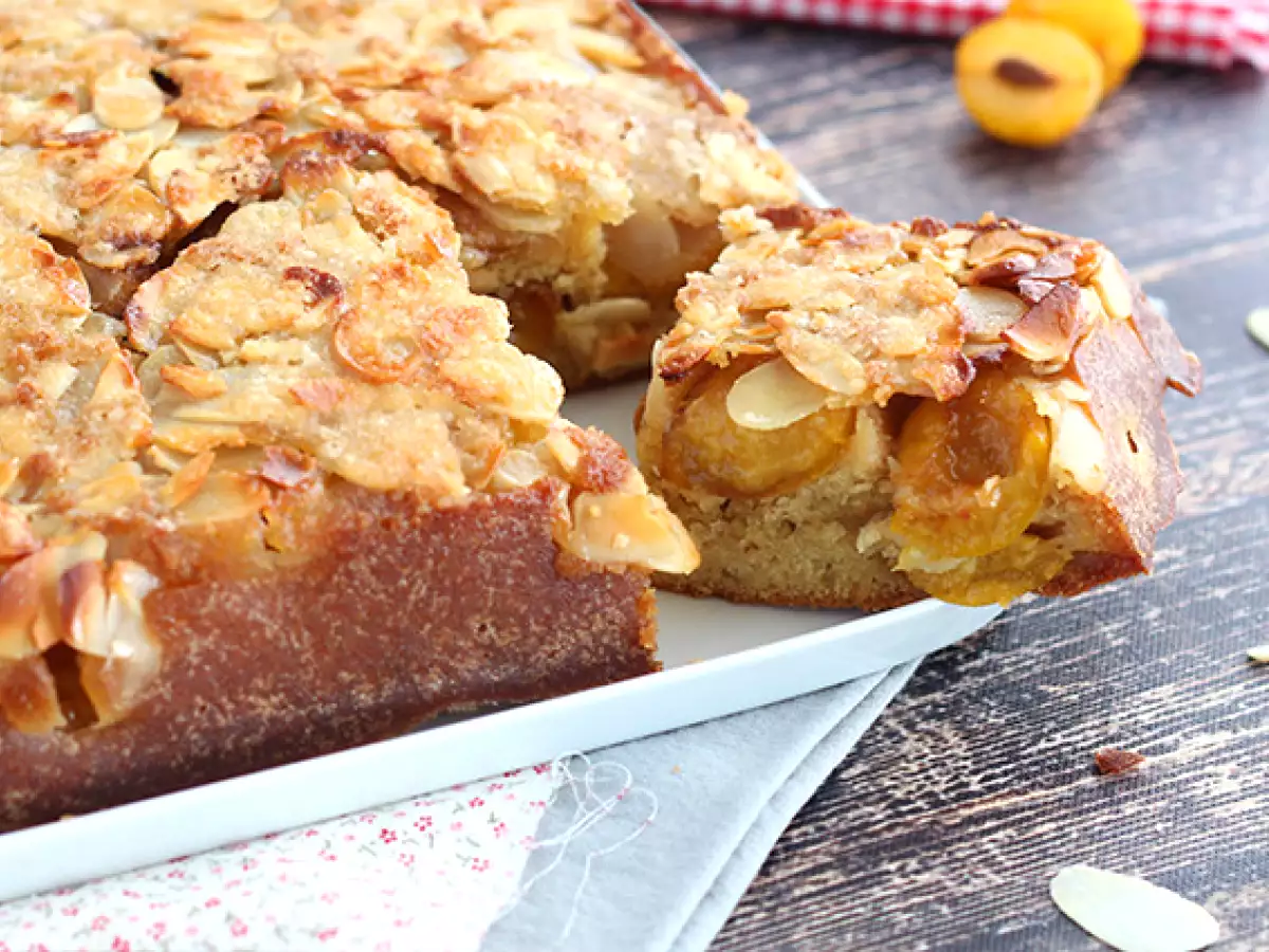 Mirabelle ve bademli baş aşağı kek - fotoğraf 2