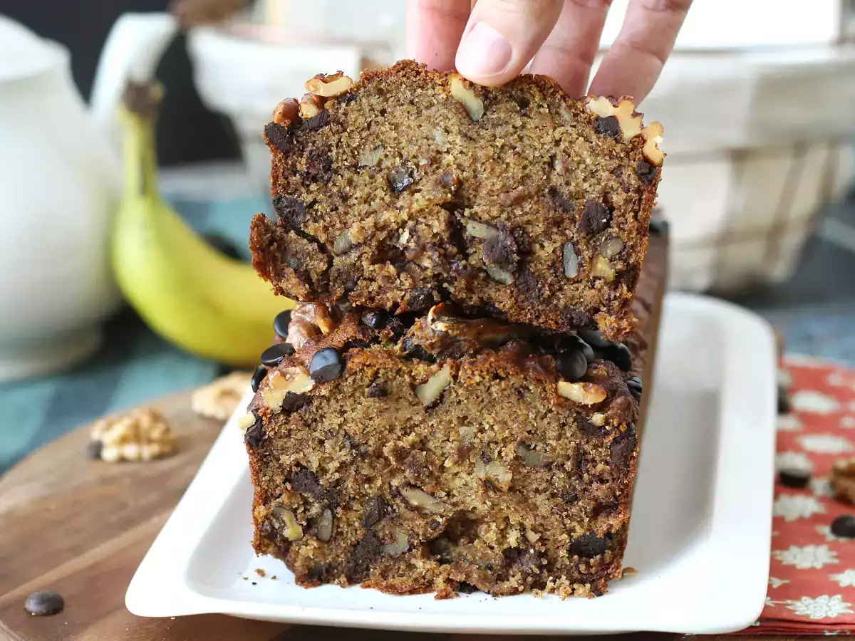 Miso, ceviz ve çikolatalı vegan muzlu kek - fotoğraf 5