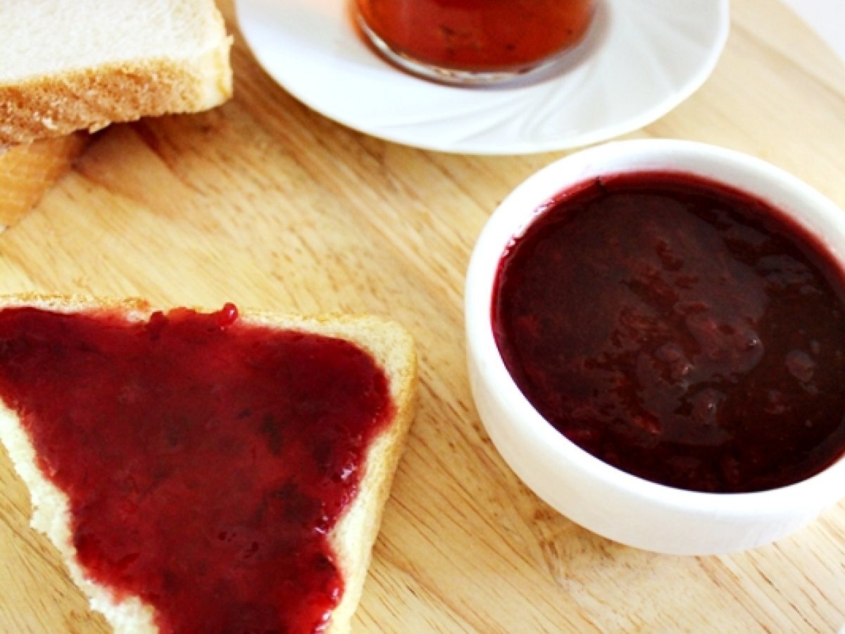 MÜRDÜM ERİĞİ MARMELATI