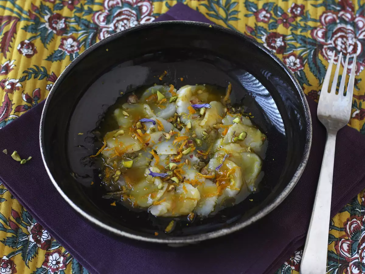 Narenciye Sosu ve Antep Fıstıklı Deniz Tarağı Carpaccio: Şık ve Kolay Bir Başlangıç - fotoğraf 4