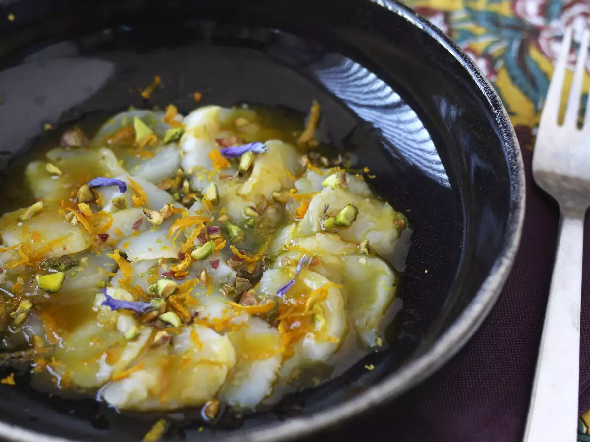 Narenciye Sosu ve Antep Fıstıklı Deniz Tarağı Carpaccio: Şık ve Kolay Bir Başlangıç - fotoğraf 5