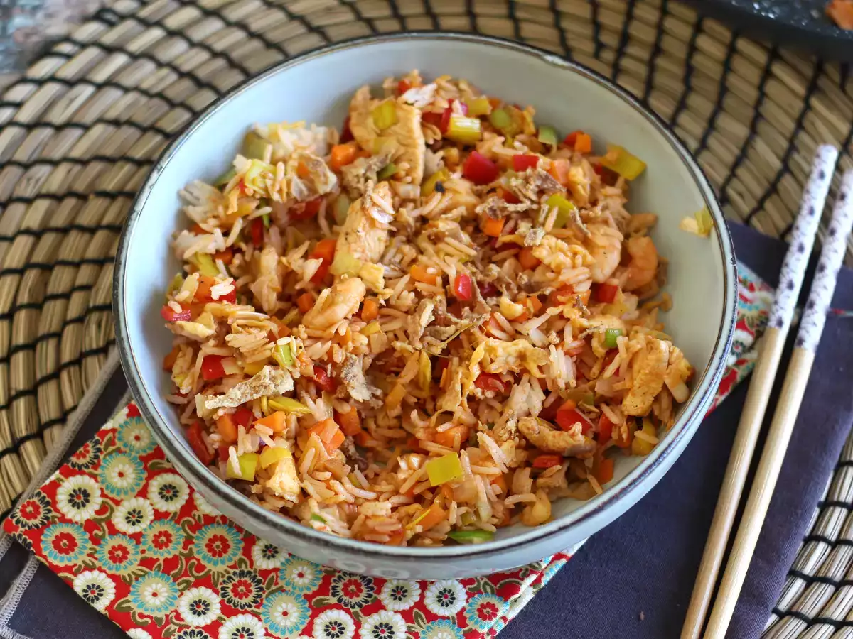 Nasi goreng, Endonezya'nın pirinç yemeği - fotoğraf 2