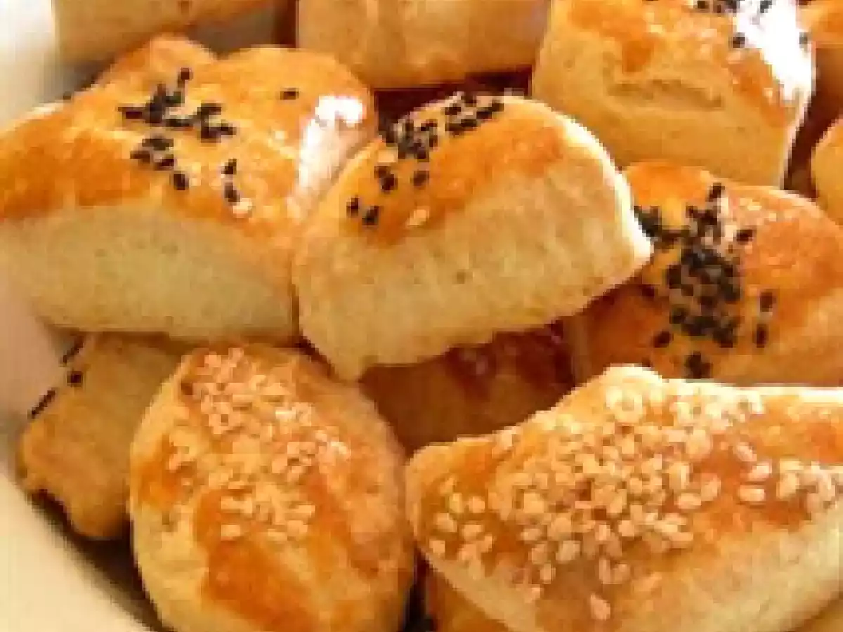 Nefis tuzlu 5 çayı kurabiyesi