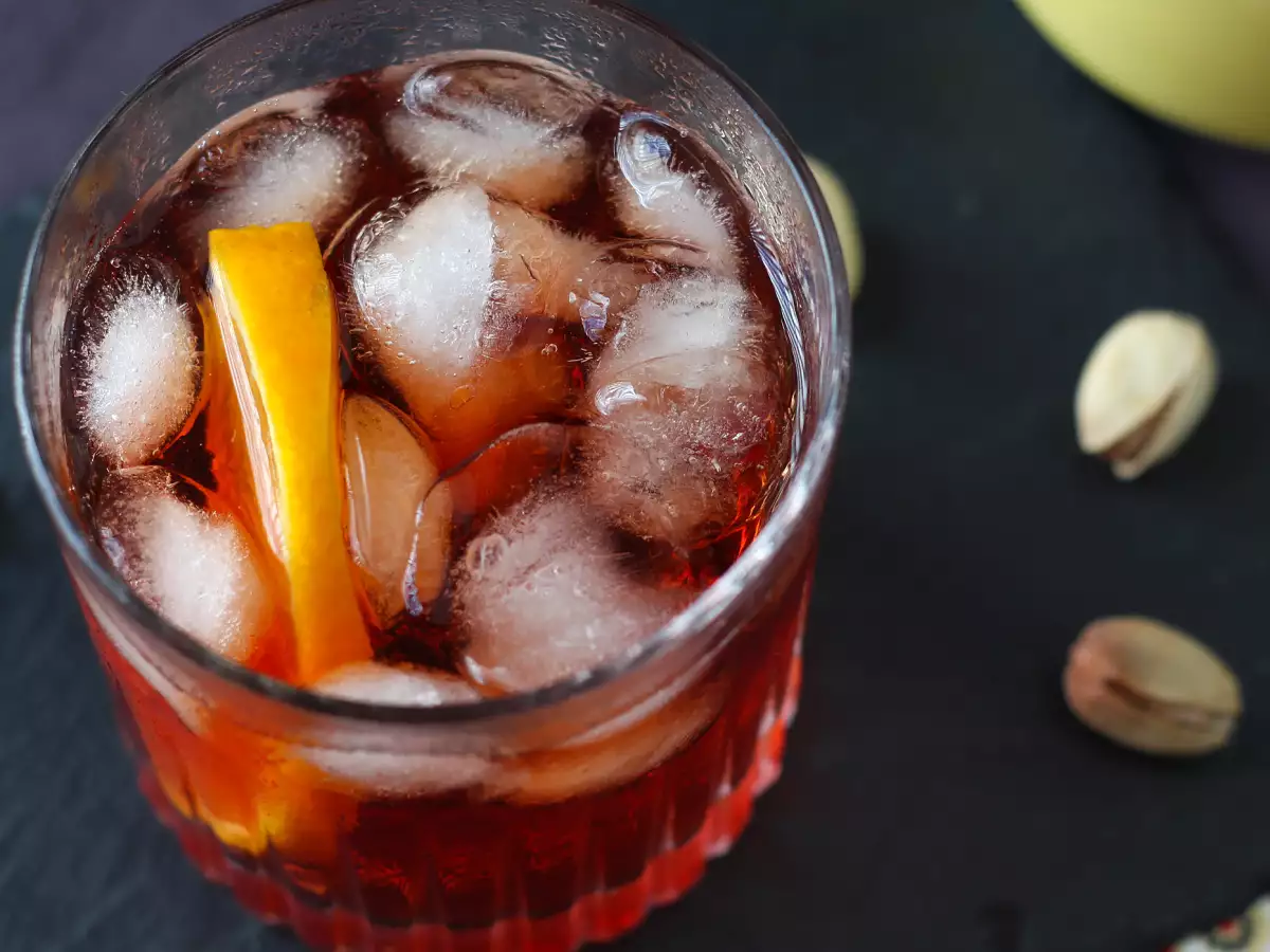 Negroni: Evde hazırlamak için doğru ölçülerle klasik tarif - fotoğraf 6