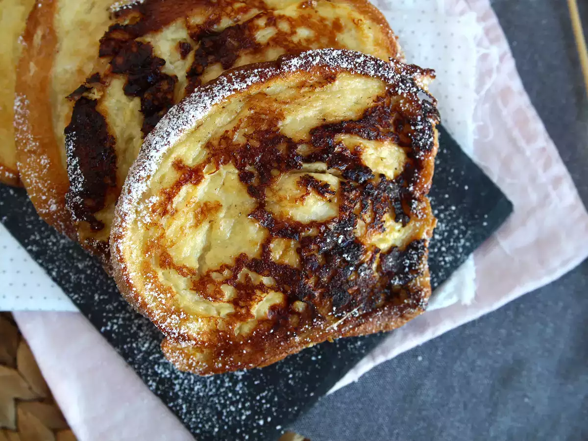 Nemli ve çıtır Brioche perdue