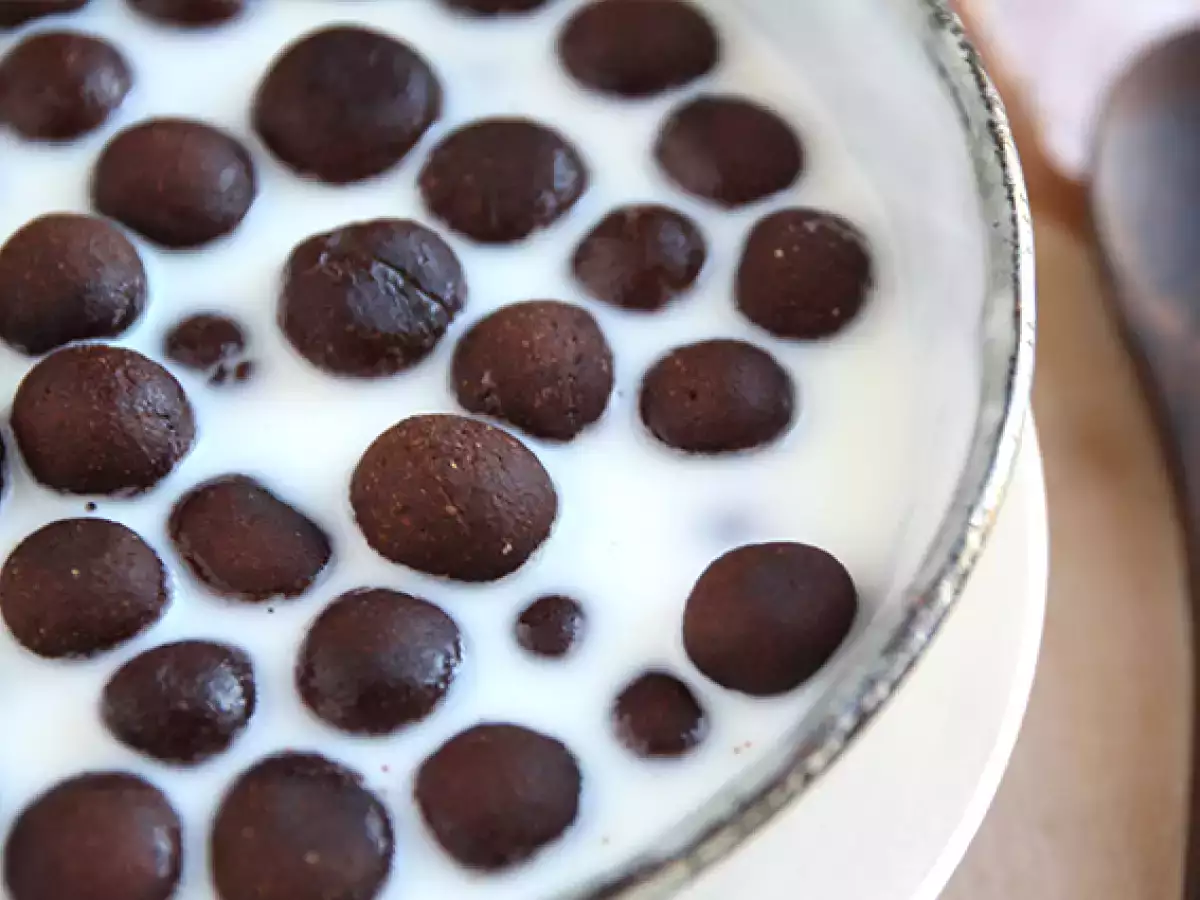 Nesquik tipi çikolatalı top mısır gevrekleri - fotoğraf 4