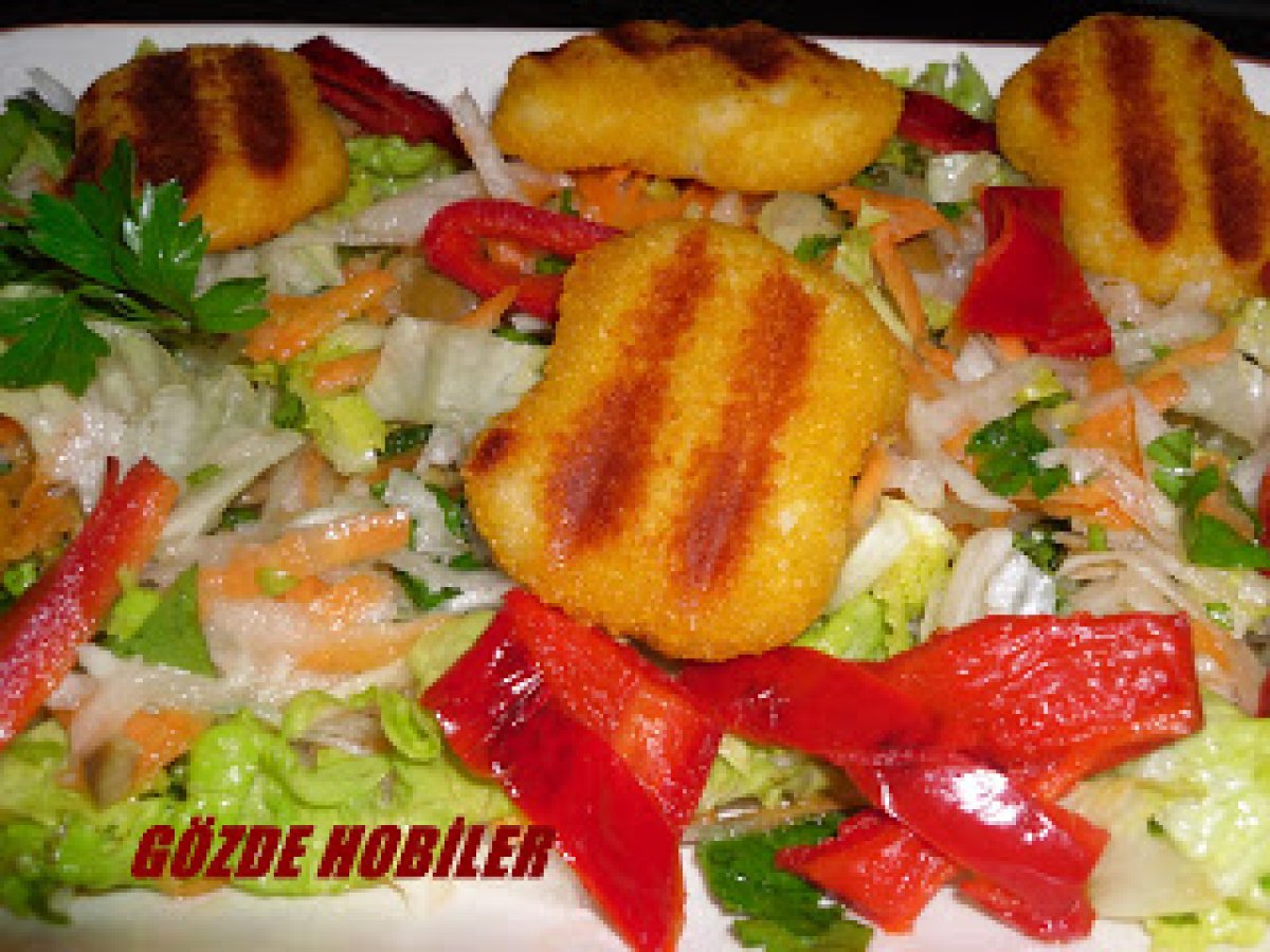 NUGGET'Lİ SALATA