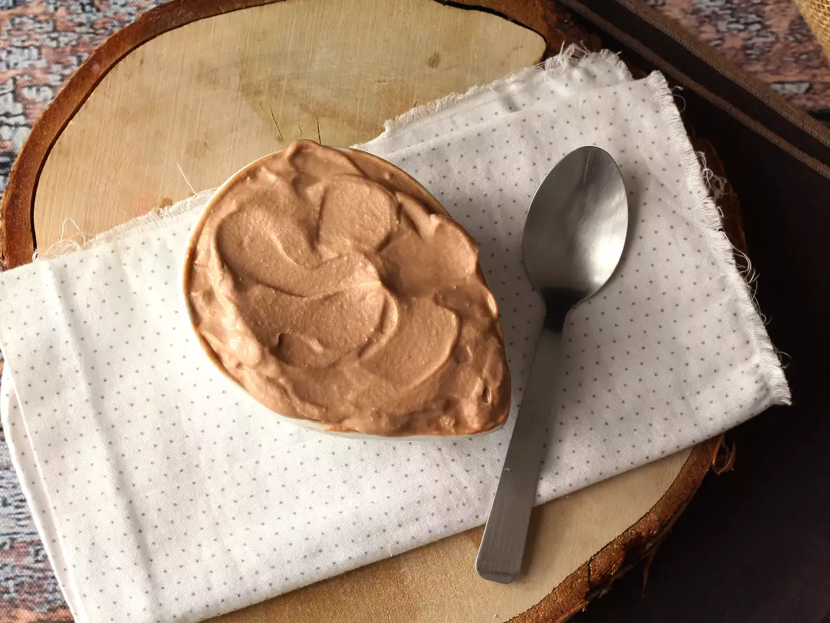 Nutella kreması, pastalarınızın ve katlı pastalarınızın üzerine sürmek için mükemmeldir - fotoğraf 3