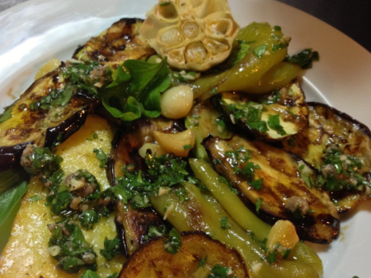 Odun fırınından sebze & polenta