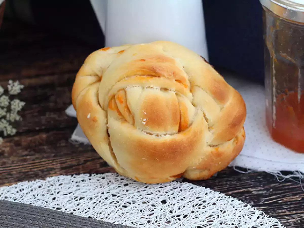 Örgülü kayısı çörekleri - fotoğraf 3