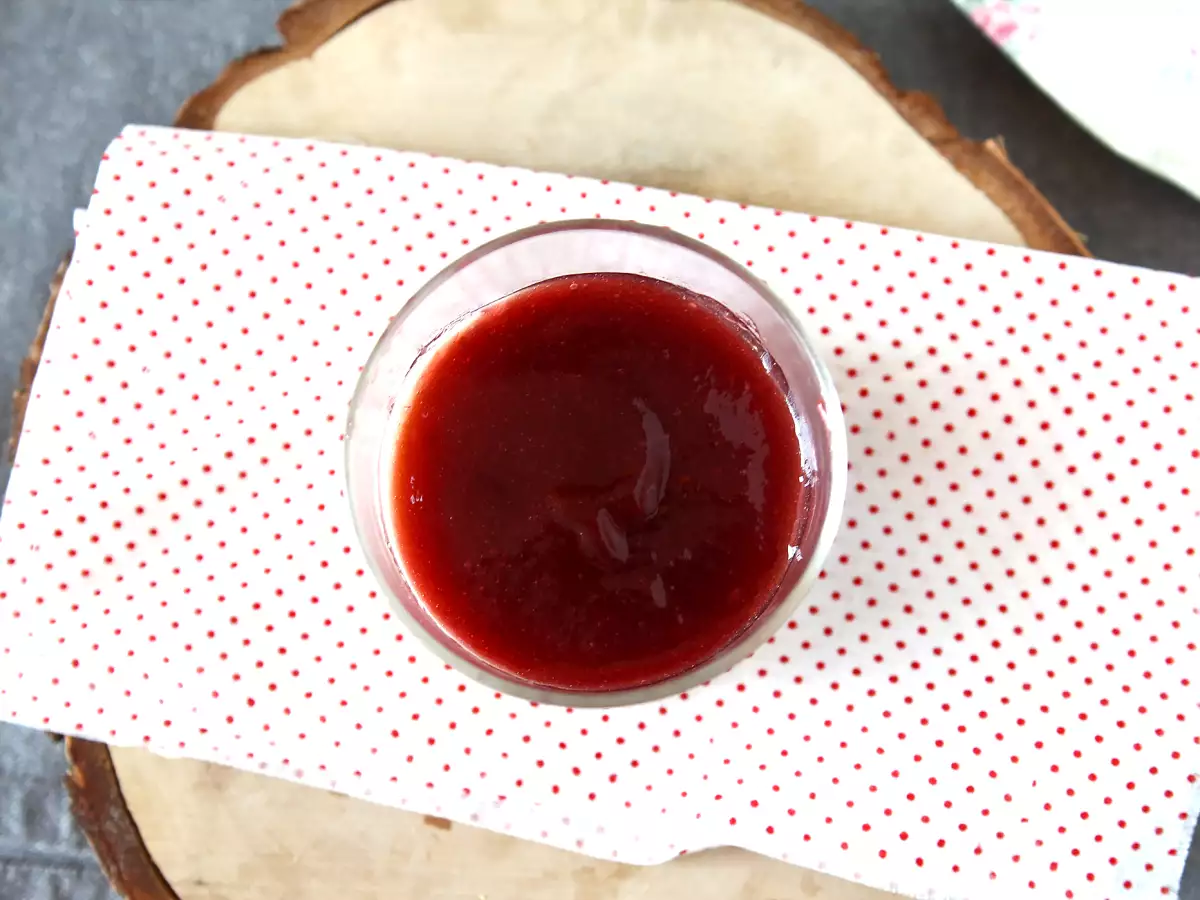 Orman meyveli coulis ile panna cotta - fotoğraf 3