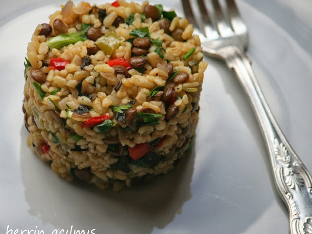 Otlu - yeşil mercimekli bulgur pilavı......