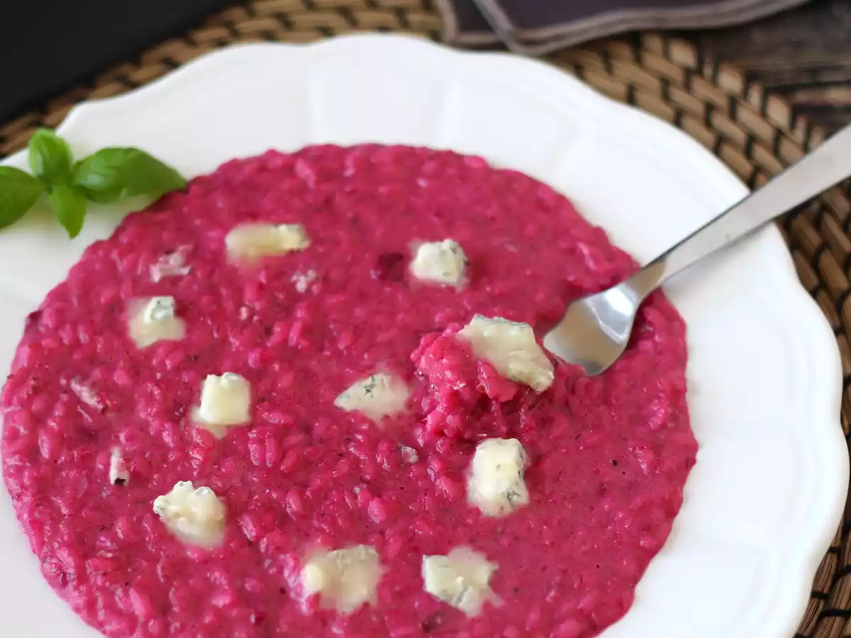 Pancar ve gorgonzola risotto: renk ve yoğun lezzet patlaması - fotoğraf 4